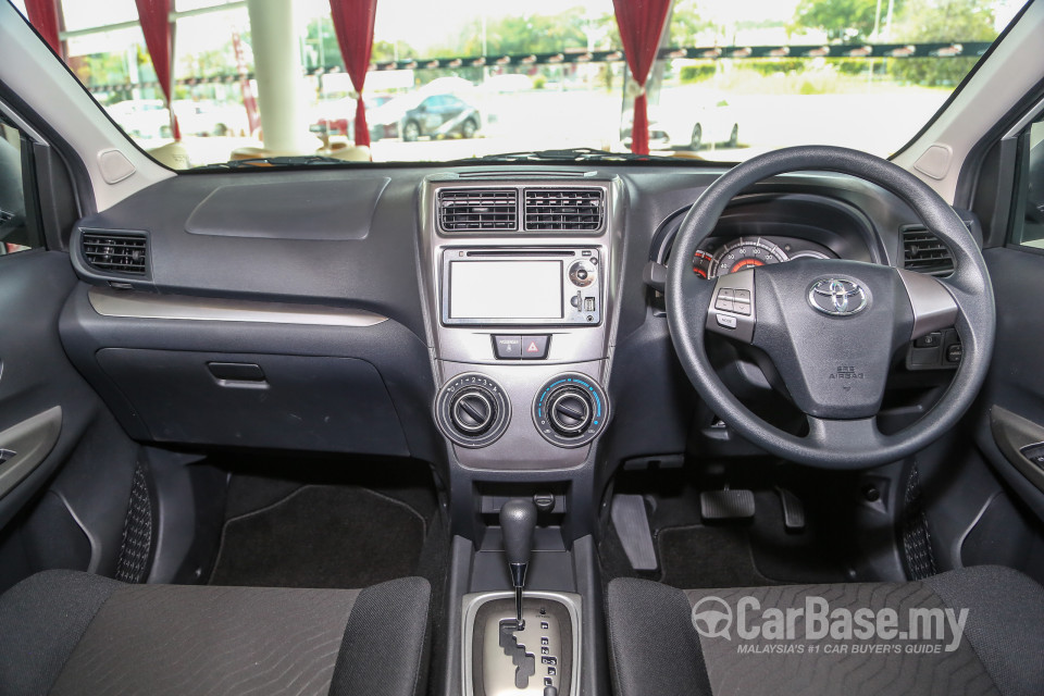 Toyota Avanza Mk2 Facelift (2015) Interior