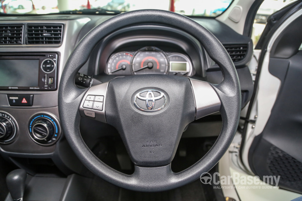 Toyota Avanza Mk2 Facelift (2015) Interior