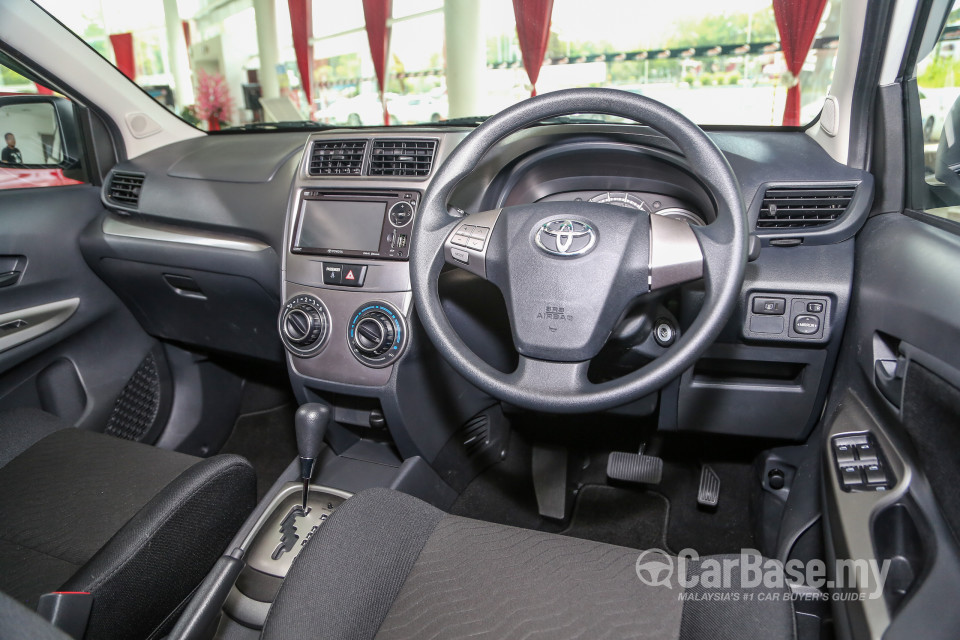 Toyota Avanza Mk2 Facelift (2015) Interior