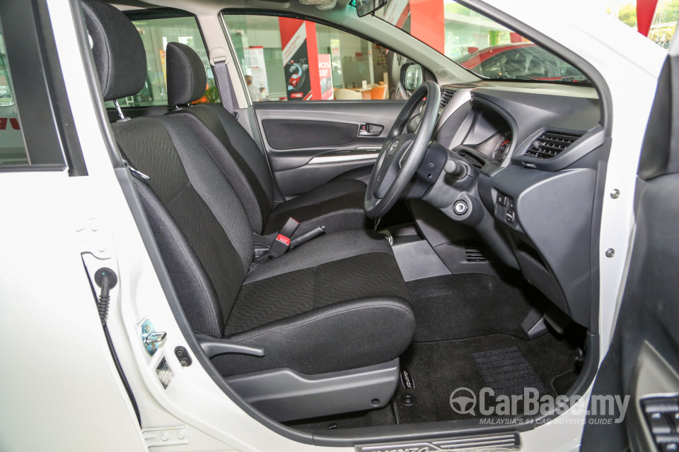 Toyota Avanza Mk2 Facelift (2015) Interior