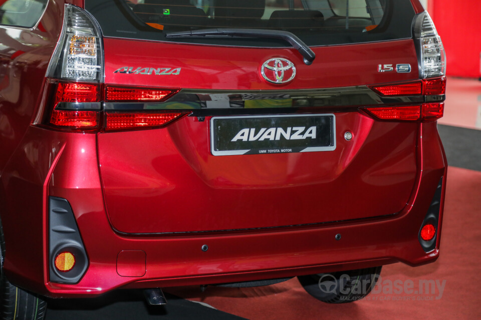 Mitsubishi Outlander RE Facelift (2016) Exterior