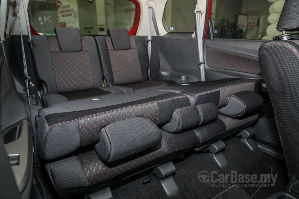 Perodua Aruz D38L (2019) Interior