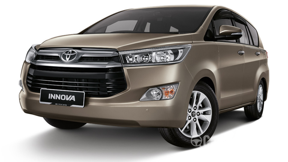 Toyota Innova AN140 (2016) Exterior