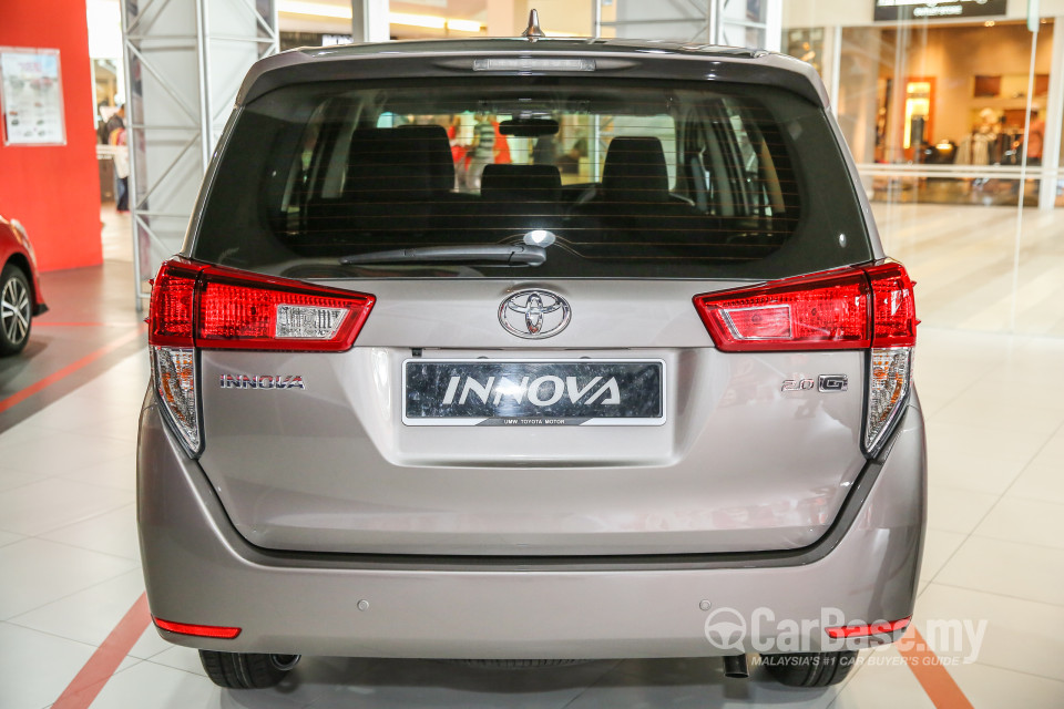 Toyota Innova AN140 (2016) Exterior