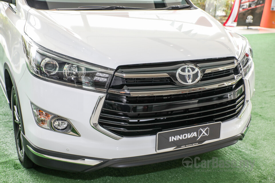 Toyota Hilux Revo N80 (2016) Exterior