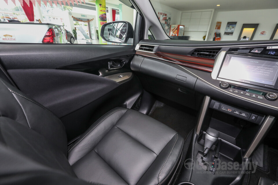 Lexus LS XF50 (2018) Interior