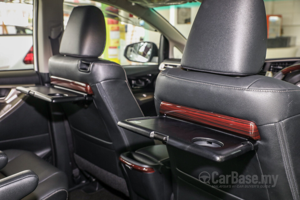 Perodua Aruz D38L (2019) Interior