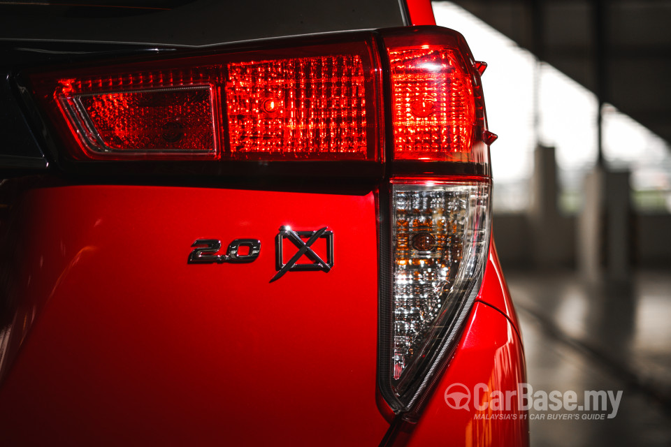 Toyota Innova AN140 Facelift (2021) Exterior