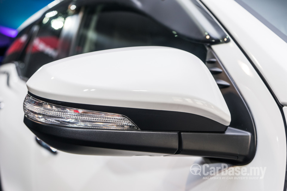 Toyota Fortuner AN160 (2016) Exterior
