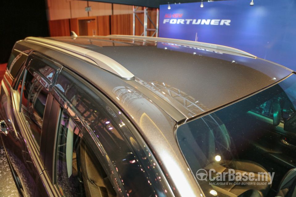 Toyota Fortuner AN160 (2016) Exterior
