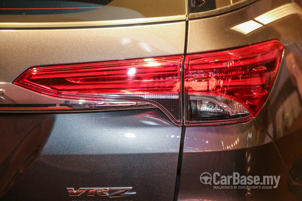 Toyota Fortuner AN160 (2016) Exterior