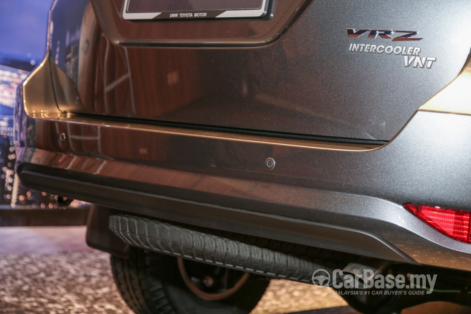 Toyota Fortuner AN160 (2016) Exterior