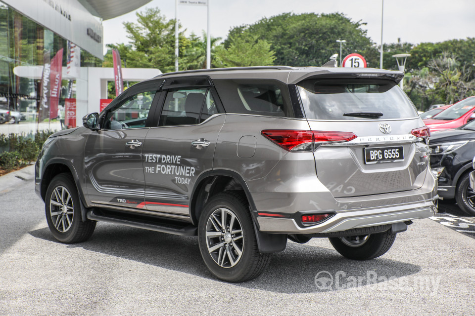Toyota Fortuner AN160 (2016) Exterior