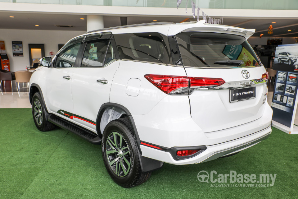 Toyota Fortuner AN160 (2016) Exterior