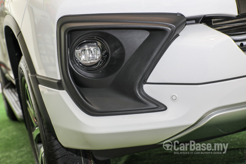 Toyota Fortuner AN160 (2016) Exterior