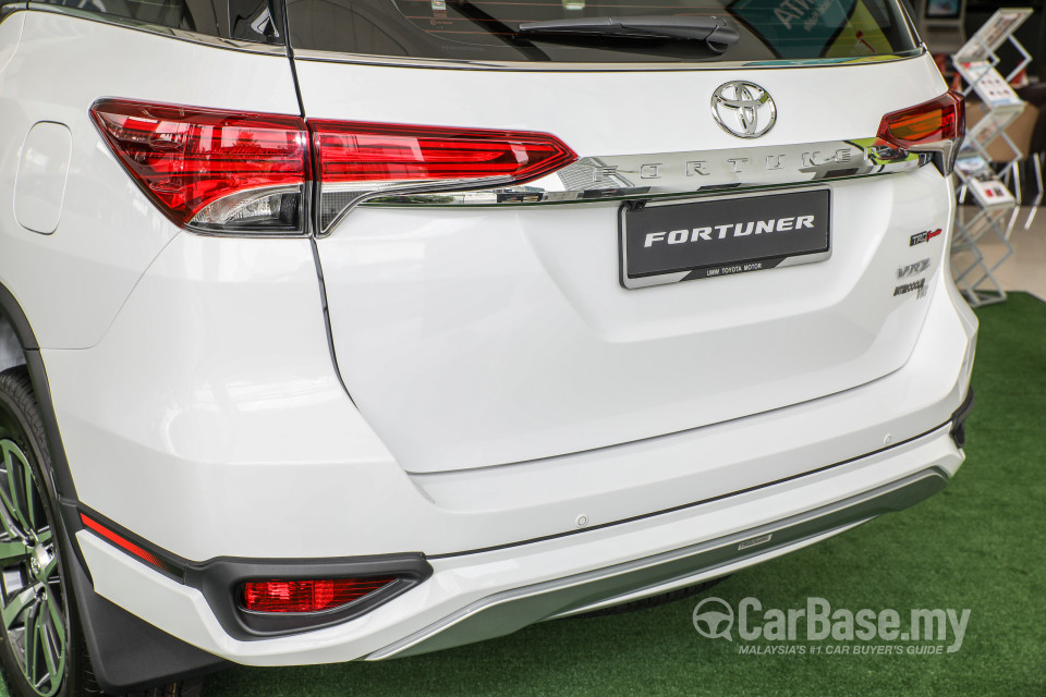 Toyota Fortuner AN160 (2016) Exterior