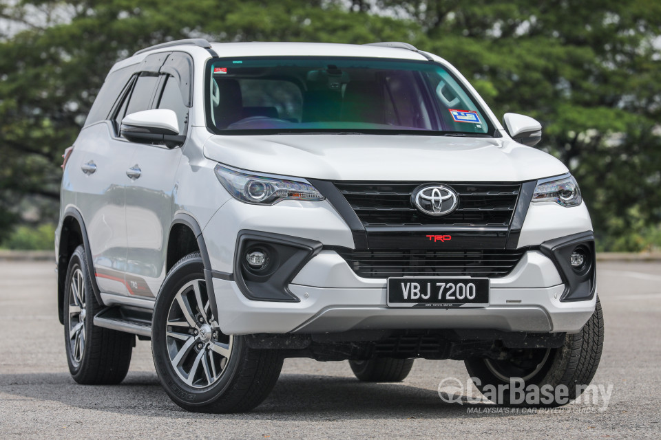 Toyota Fortuner AN160 (2016) Exterior