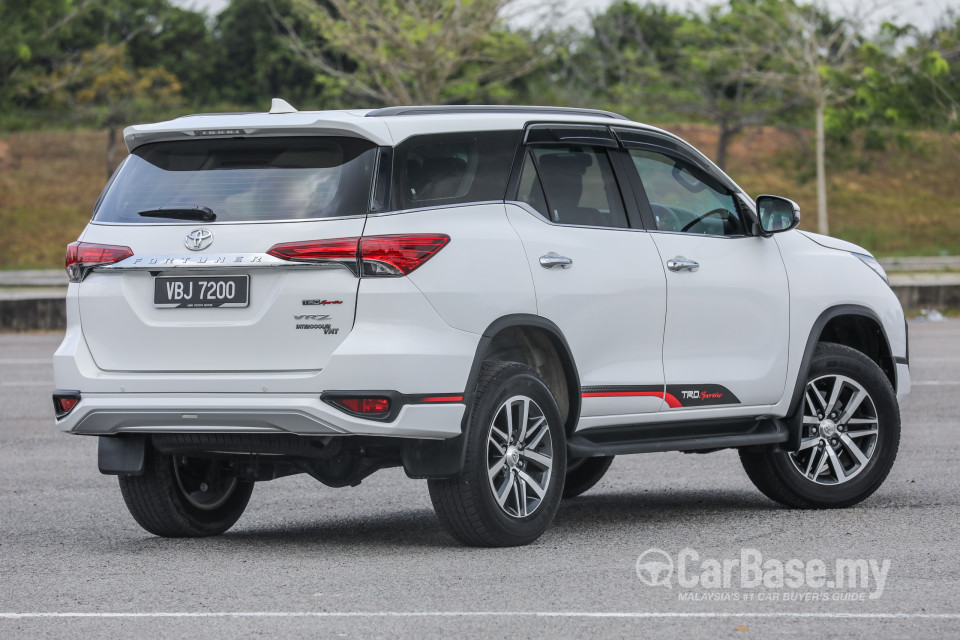 Toyota Fortuner AN160 (2016) Exterior