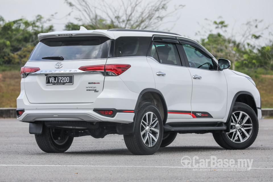 Toyota Fortuner AN160 (2016) Exterior