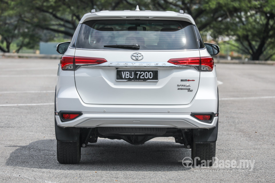 Toyota Fortuner AN160 (2016) Exterior