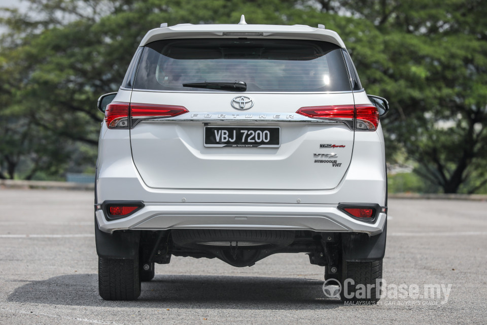 Toyota Fortuner AN160 (2016) Exterior