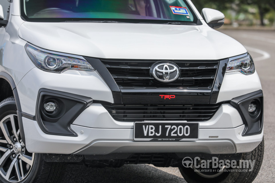 Toyota Fortuner AN160 (2016) Exterior