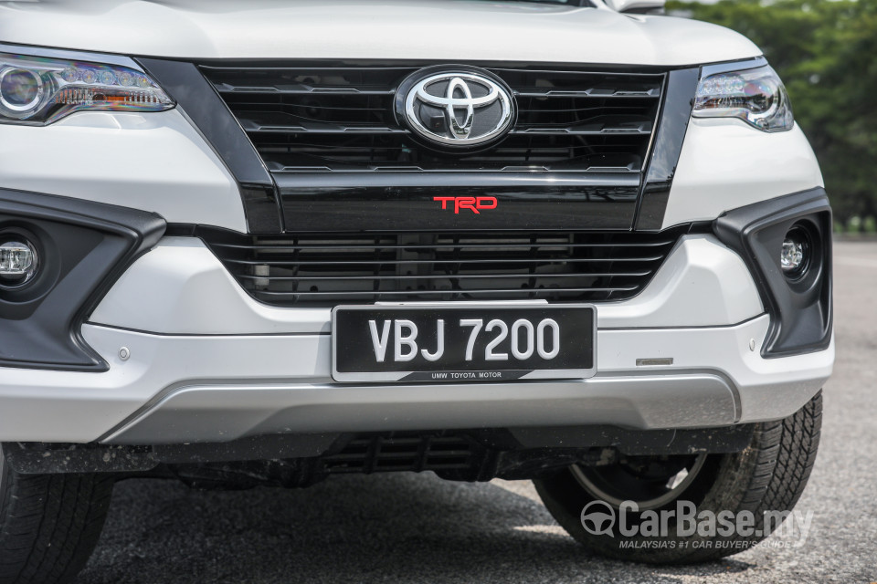 Toyota Fortuner AN160 (2016) Exterior