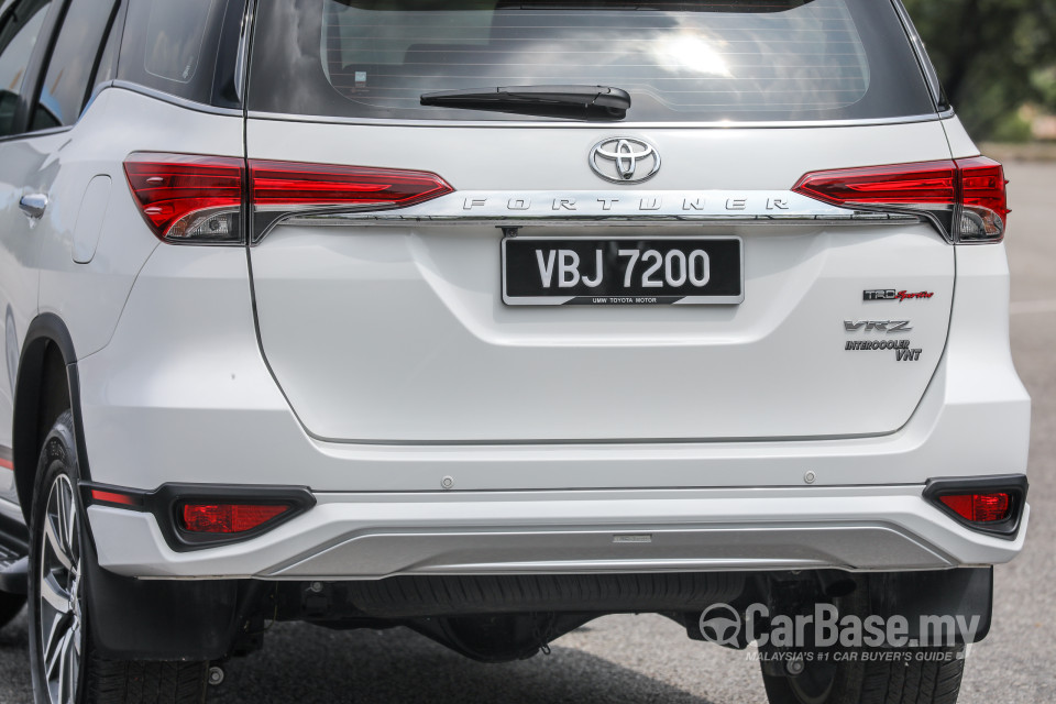 Toyota Fortuner AN160 (2016) Exterior