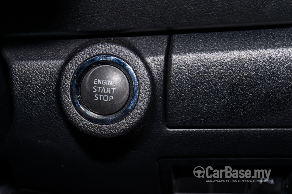 Toyota Fortuner AN160 (2016) Interior