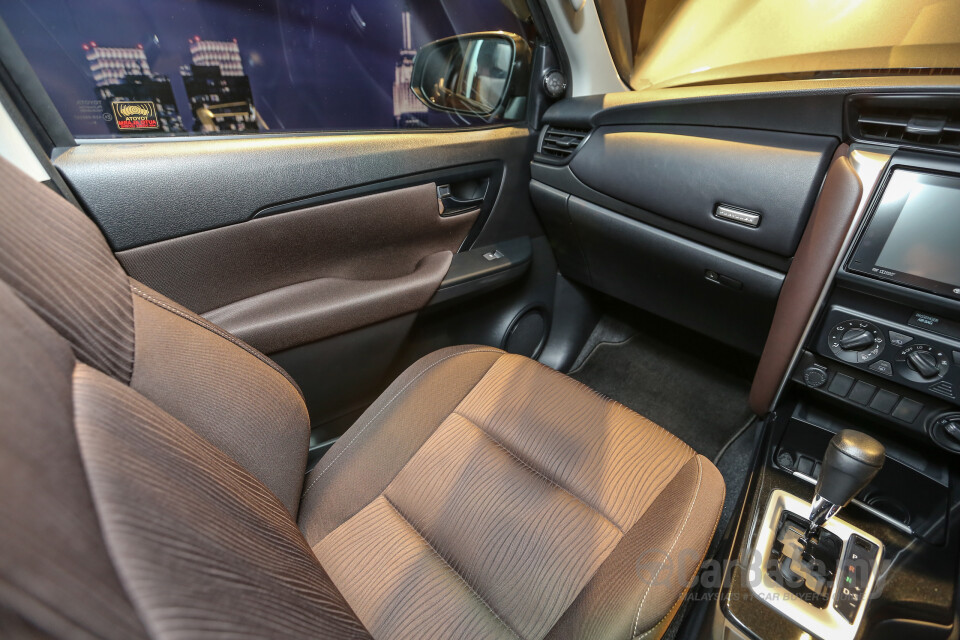 Audi Q5 FY (2019) Interior