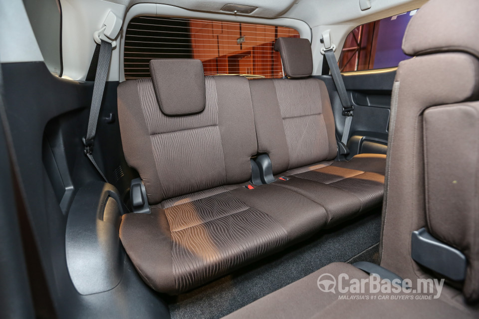 Toyota Fortuner AN160 (2016) Interior