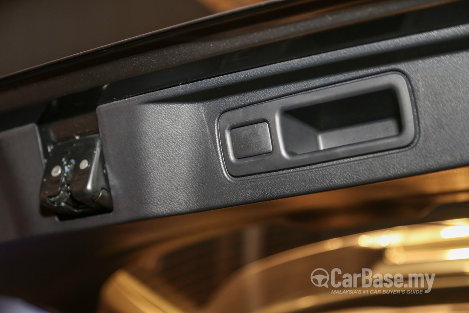Toyota Fortuner AN160 (2016) Interior