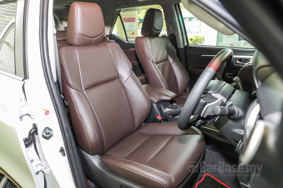 Nissan Navara D23 (2015) Interior