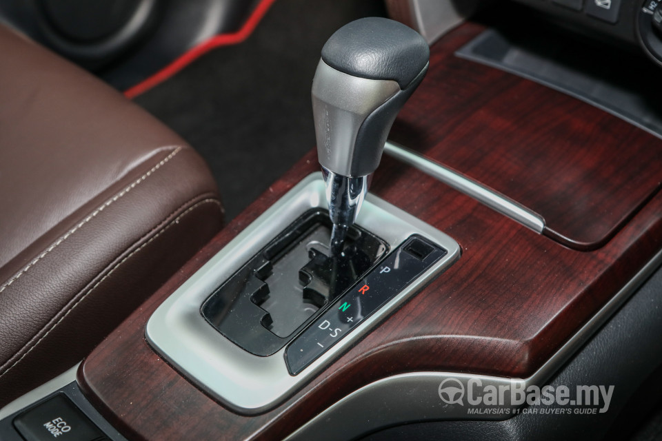 Toyota Fortuner AN160 (2016) Interior