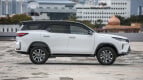 Toyota Fortuner Exterior photo