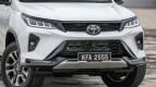 Toyota Fortuner Exterior photo