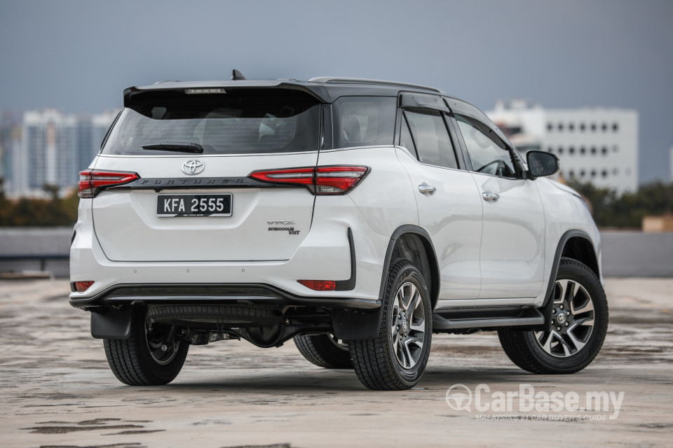 Toyota Fortuner GUN156 Facelift (2021) Exterior