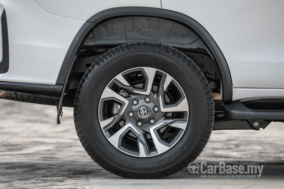 Toyota Fortuner GUN156 Facelift (2021) Exterior