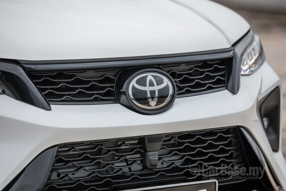 Toyota Fortuner GUN156 Facelift (2021) Exterior