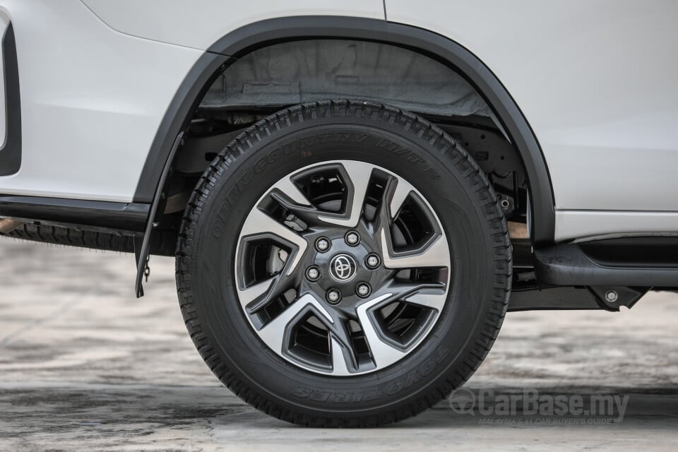 Toyota Fortuner GUN156 Facelift (2021) Exterior