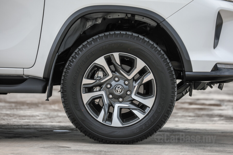 Toyota Fortuner GUN156 Facelift (2021) Exterior