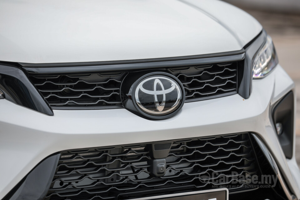 Toyota Fortuner GUN156 Facelift (2021) Exterior