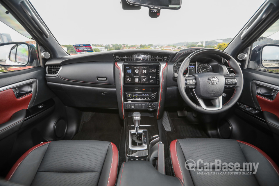 Toyota Fortuner GUN156 Facelift (2021) Interior