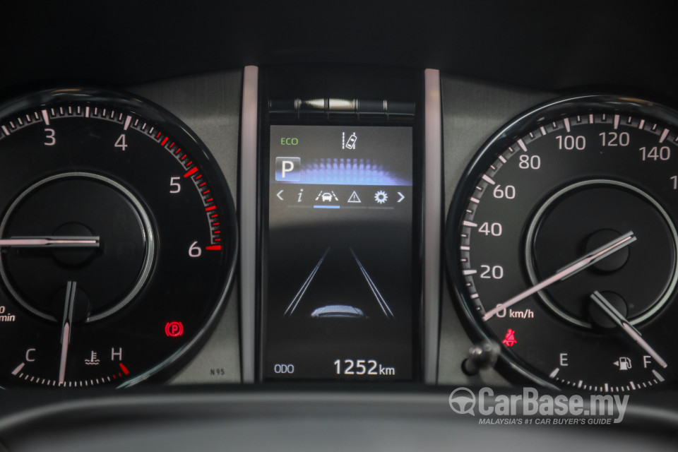 Toyota Fortuner GUN156 Facelift (2021) Interior