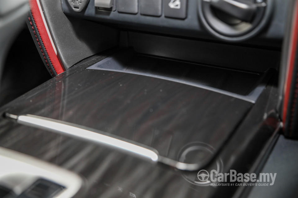 Toyota Fortuner GUN156 Facelift (2021) Interior