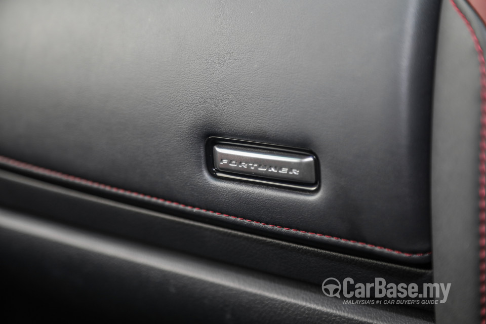 Toyota Fortuner GUN156 Facelift (2021) Interior