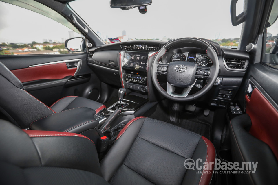 Toyota Fortuner GUN156 Facelift (2021) Interior