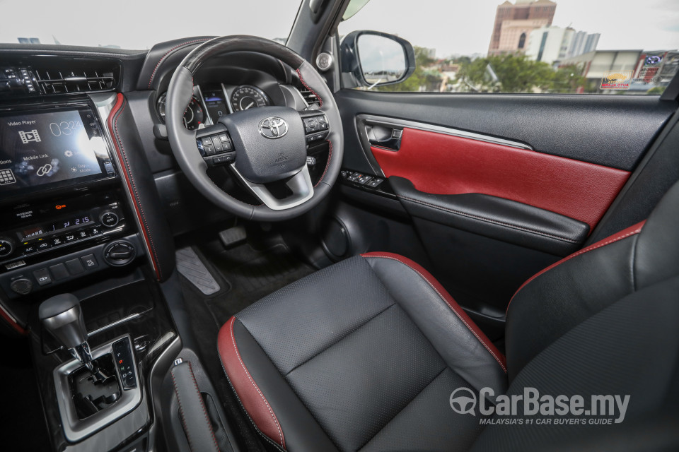 Toyota Fortuner GUN156 Facelift (2021) Interior