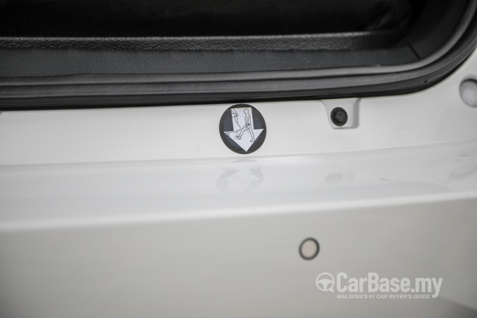 Toyota Fortuner GUN156 Facelift (2021) Interior