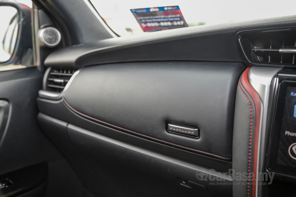 Toyota Fortuner GUN156 Facelift (2021) Interior